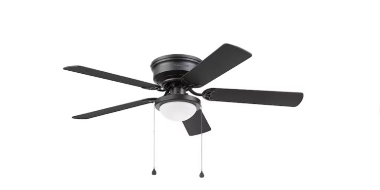 Harbor Breeze Armitage 52-in Matte Black Indoor Flush Mount Ceiling Fan with Light (5-Blade)